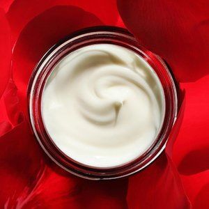 Korres Wild Rose Night-Brightening Sleeping Facial